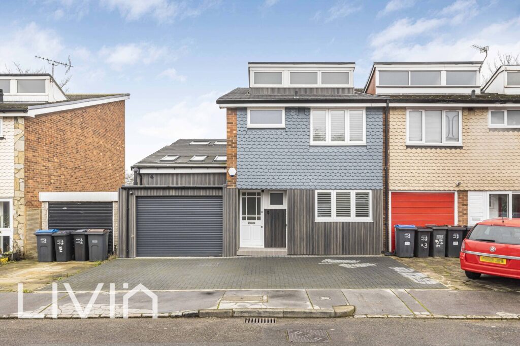 Pittville Gardens, London