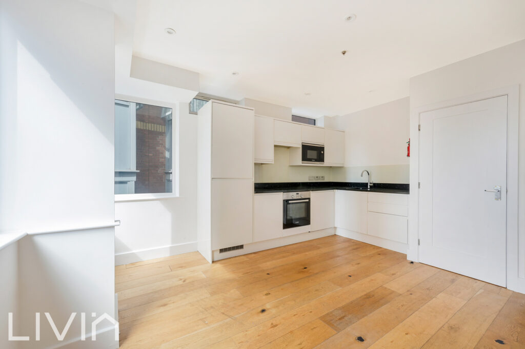 Green Dragon House, CR0